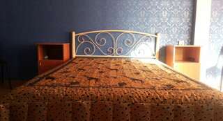 Гостиница Алдижан Береговое Двухместный номер с 1 двуспальной кроватью и дополнительной кроватью-6