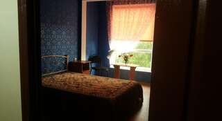 Гостиница Алдижан Береговое Двухместный номер с 1 двуспальной кроватью и дополнительной кроватью-1
